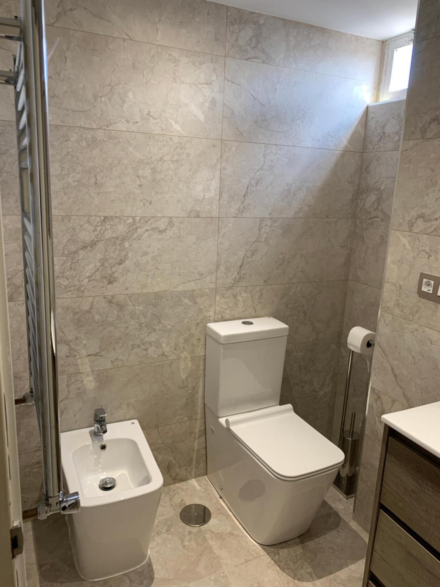 Apartamento Piso Centro Estacion De Autobuses-tren Con Garaje *