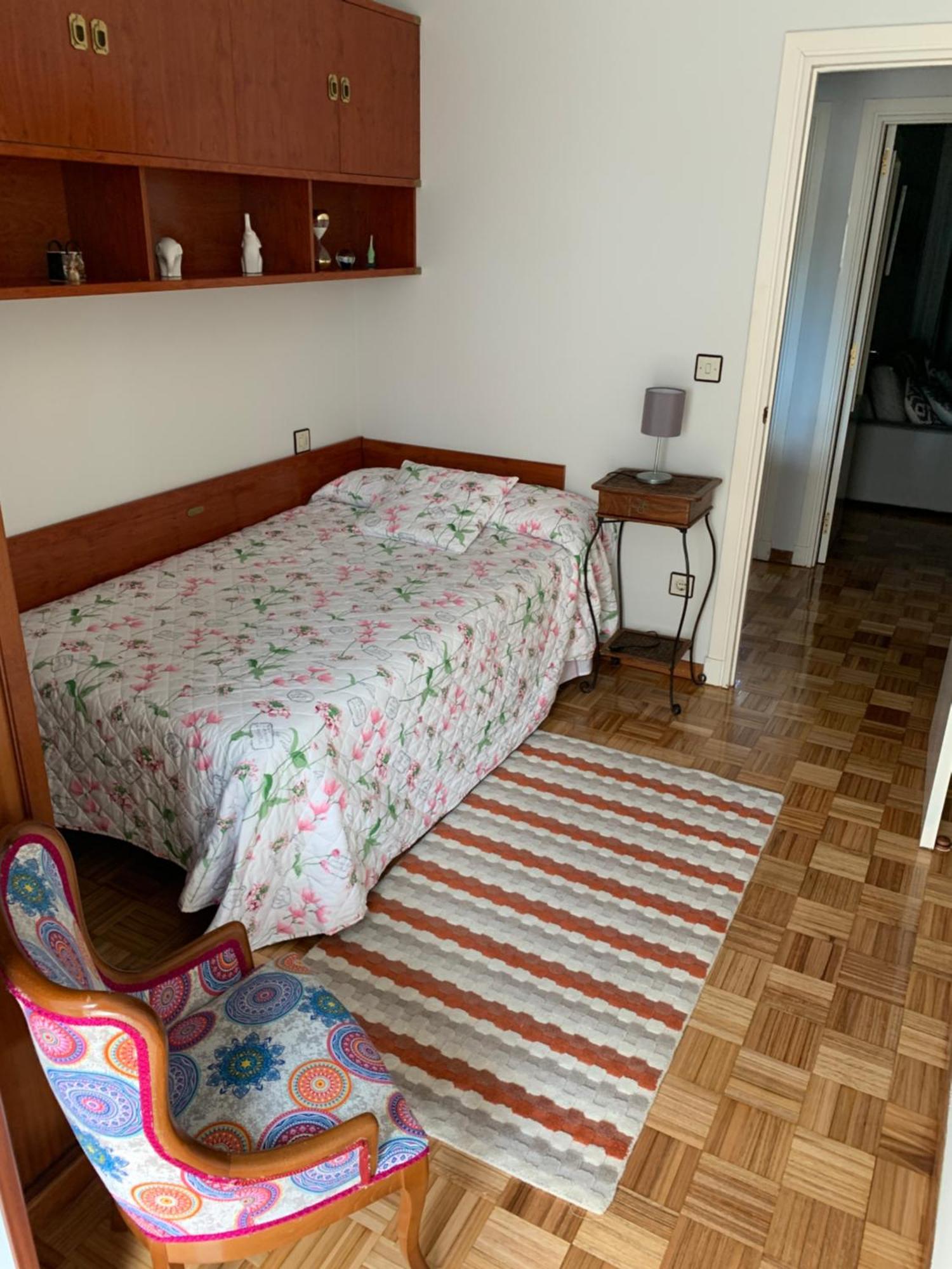 Apartamento Piso Centro Estacion De Autobuses-tren Con Garaje *