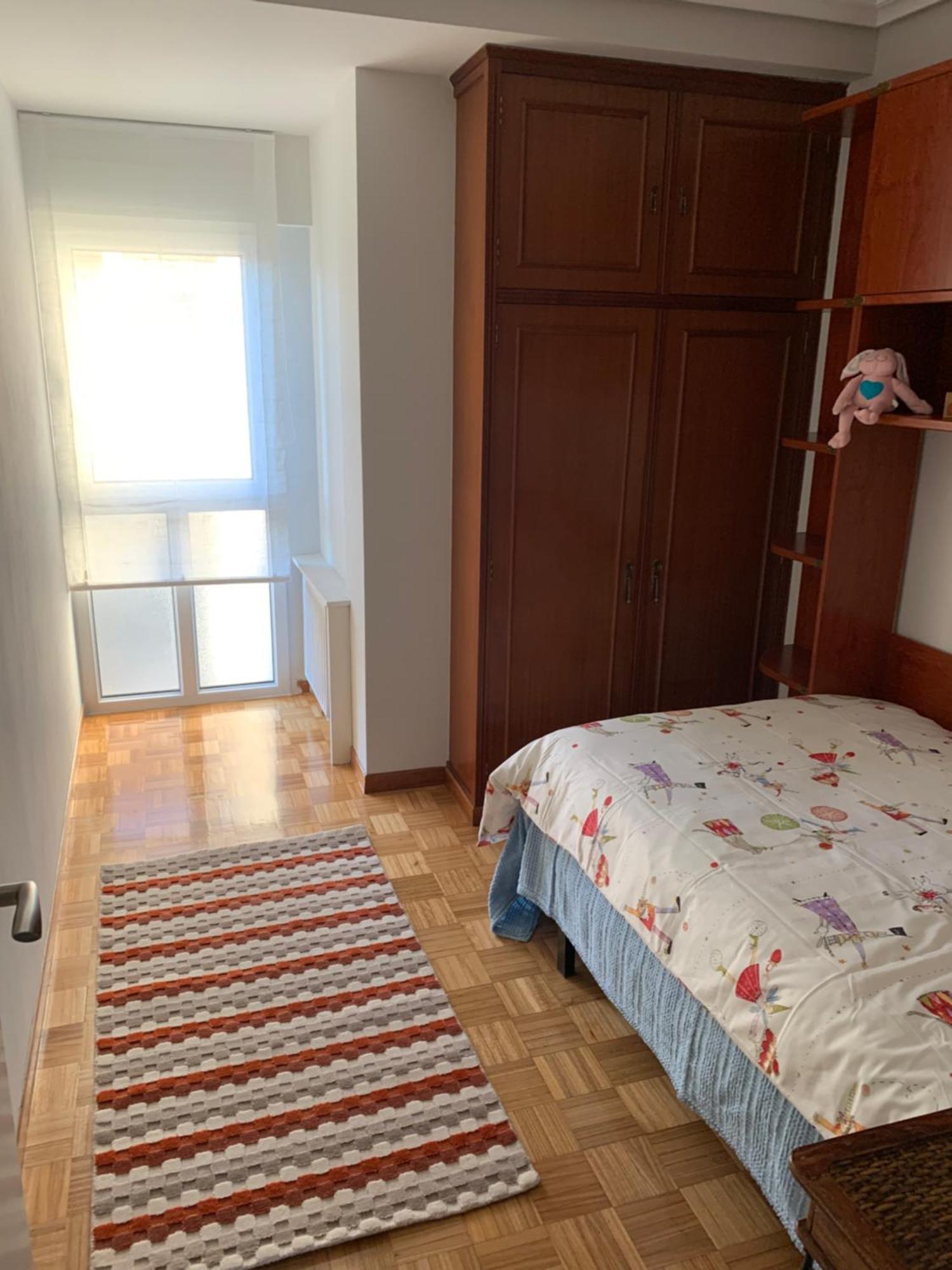Apartamento Piso Centro Estacion De Autobuses-tren Con Garaje Oviedo